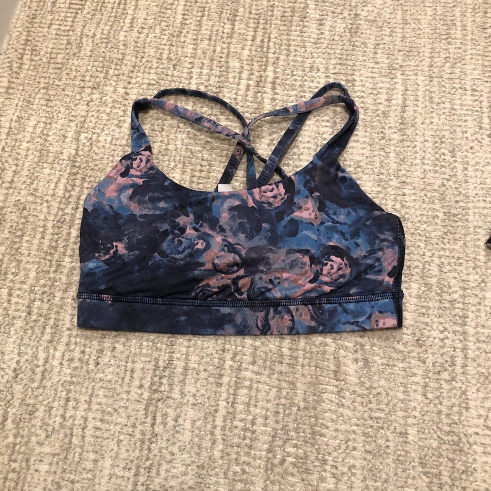 Lululemon Energy Bra. EUC.
